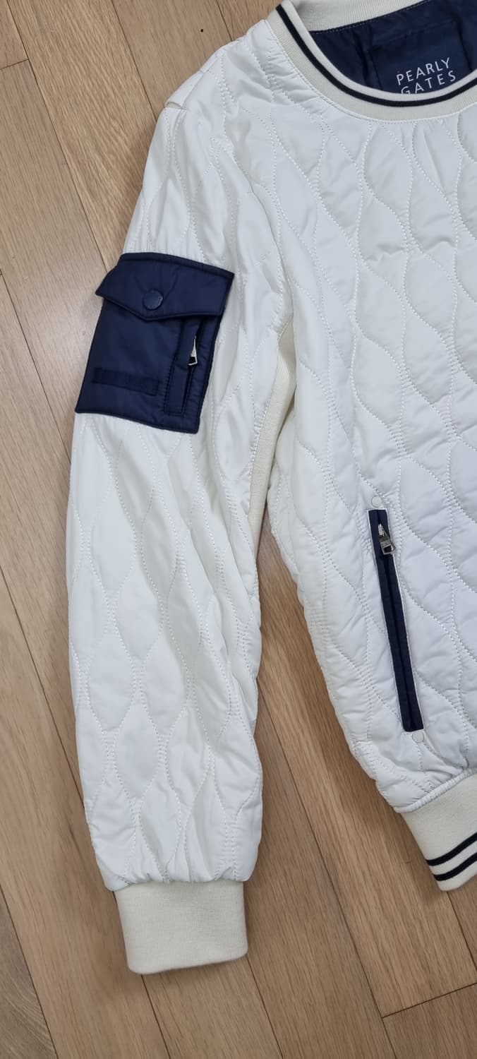 파리게이츠 퀼팅 방풍 맨투맨 2size _ 여성 상품이미지3