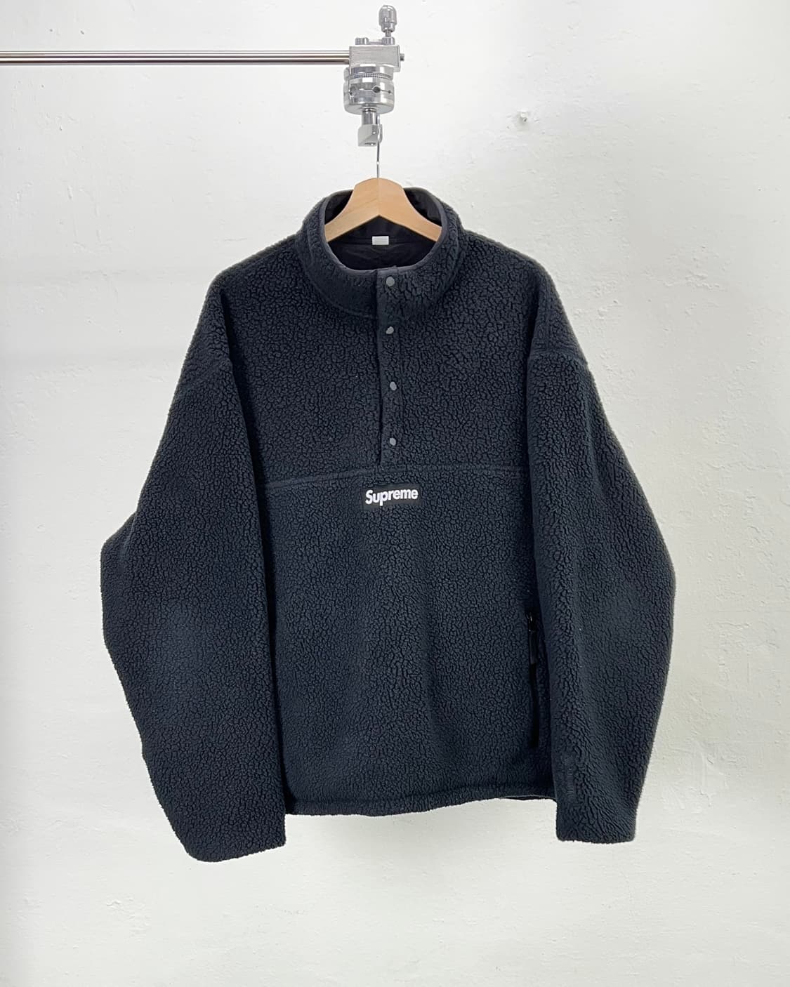 슈프림 24fw 폴라텍 셔링 리버시블 풀오버 블랙 상품이미지1