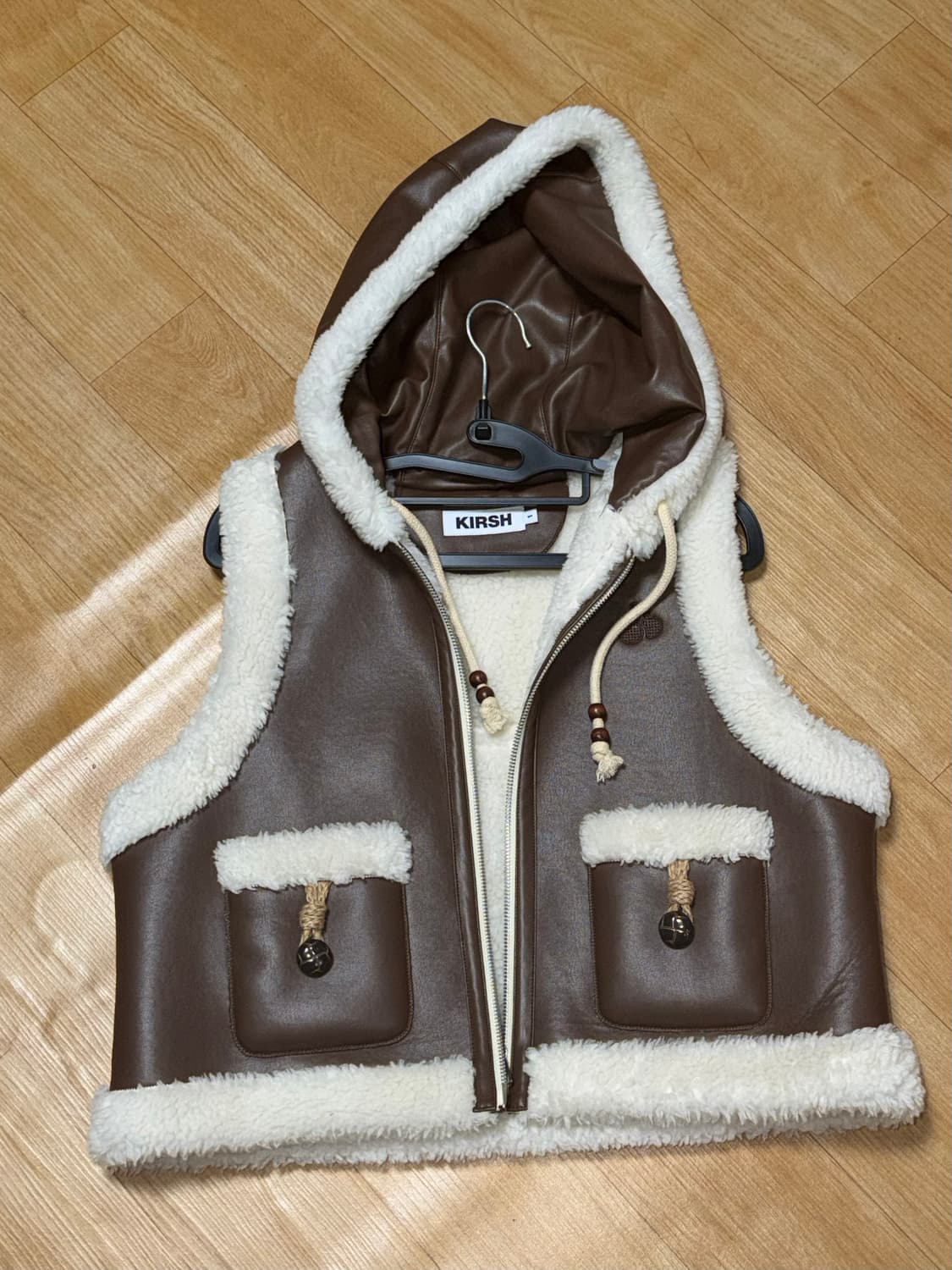 키르시 무스탕 베스트 조끼 상품이미지1