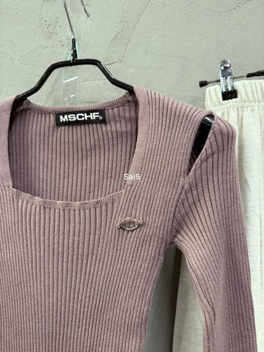 미스치프 스퀘어넥 니트탑 로즈브라운 상품이미지2