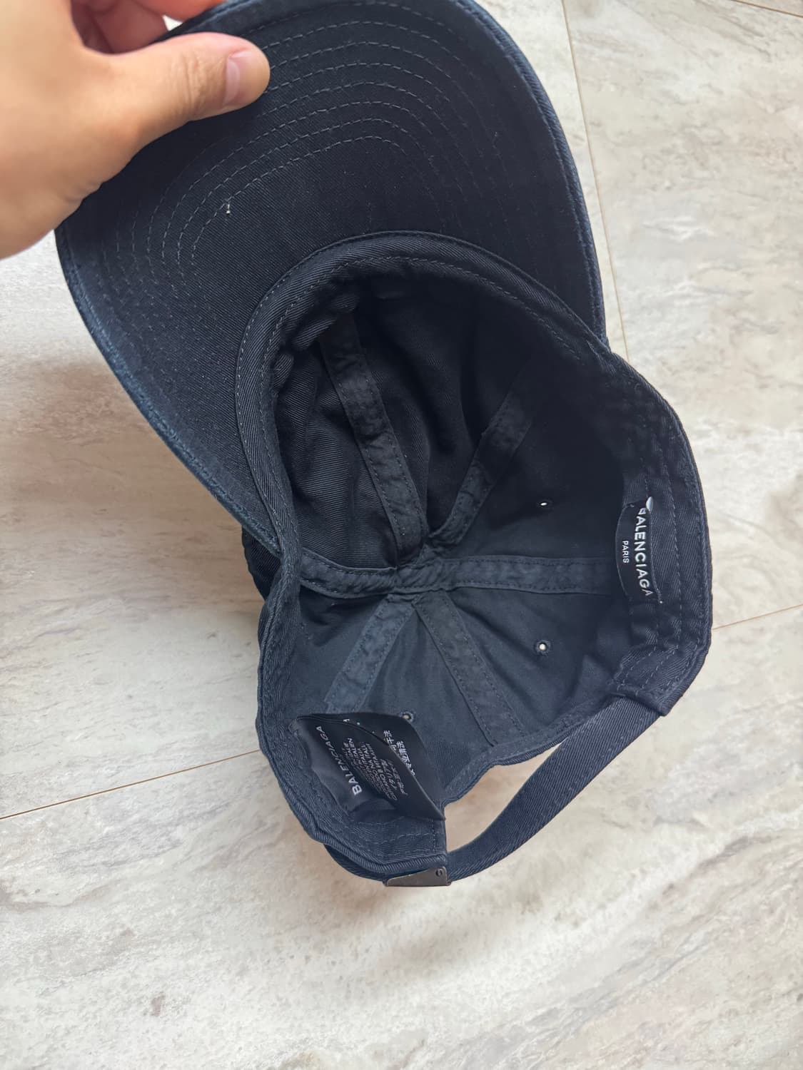 발렌시아가 sinners 볼캡 상품이미지4