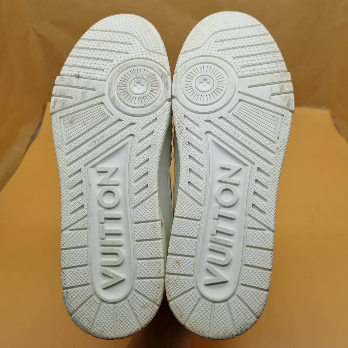 루이바통 남성운동화270 상품이미지3