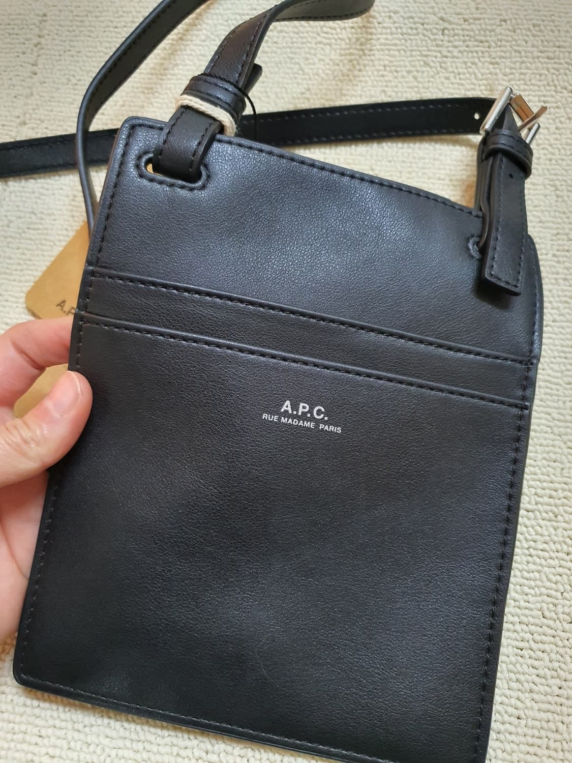 (새상품)A.P.C. 아페쎄 니노 크로스바디 파우치백 상품이미지6