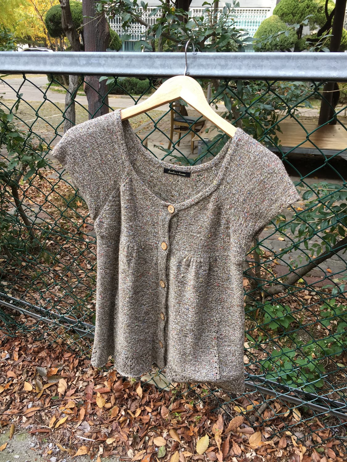 베이지 보카시 반소매 니트  상품이미지1