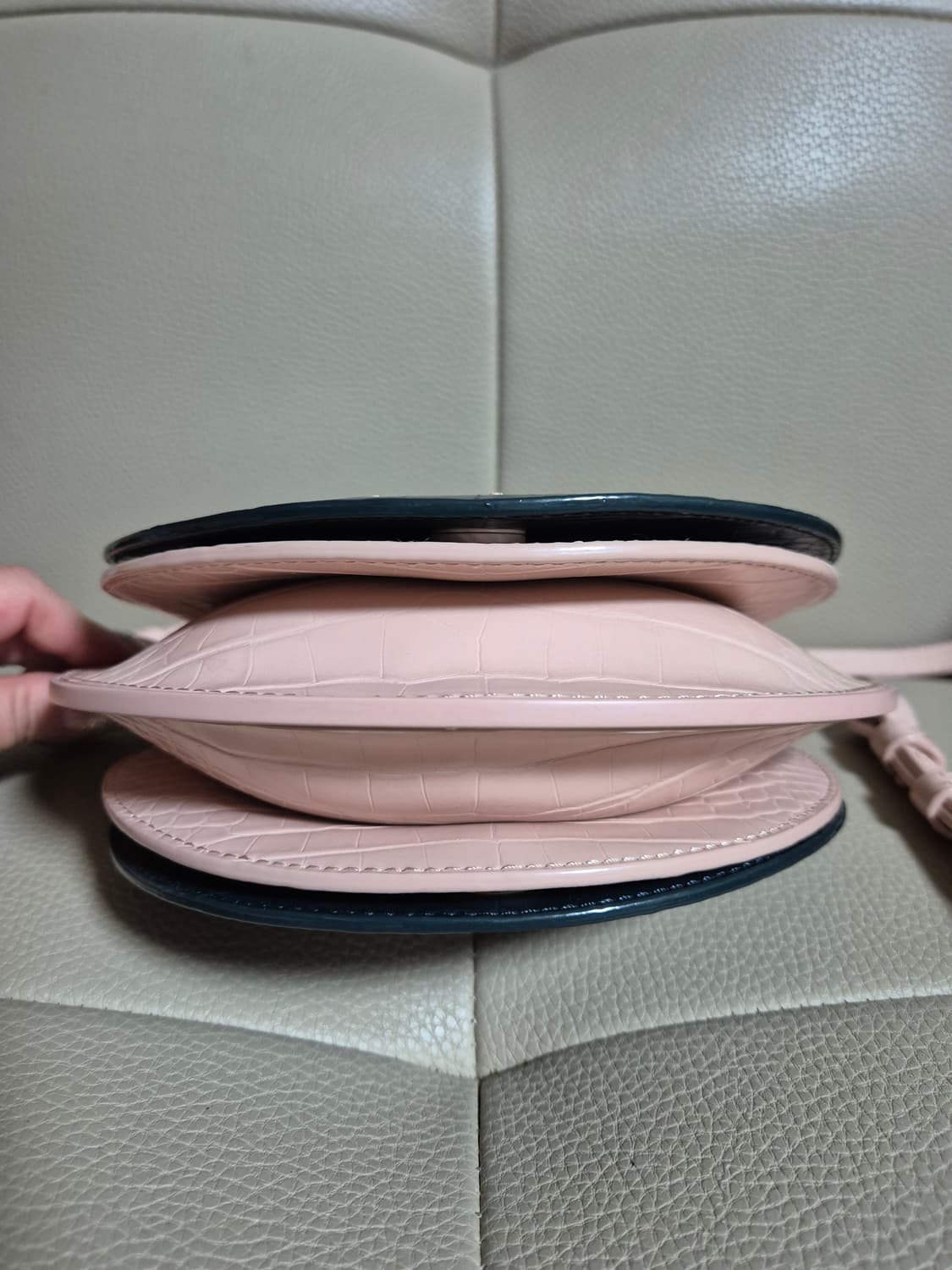 찰스앤키스 서클 크로스백 상품이미지6