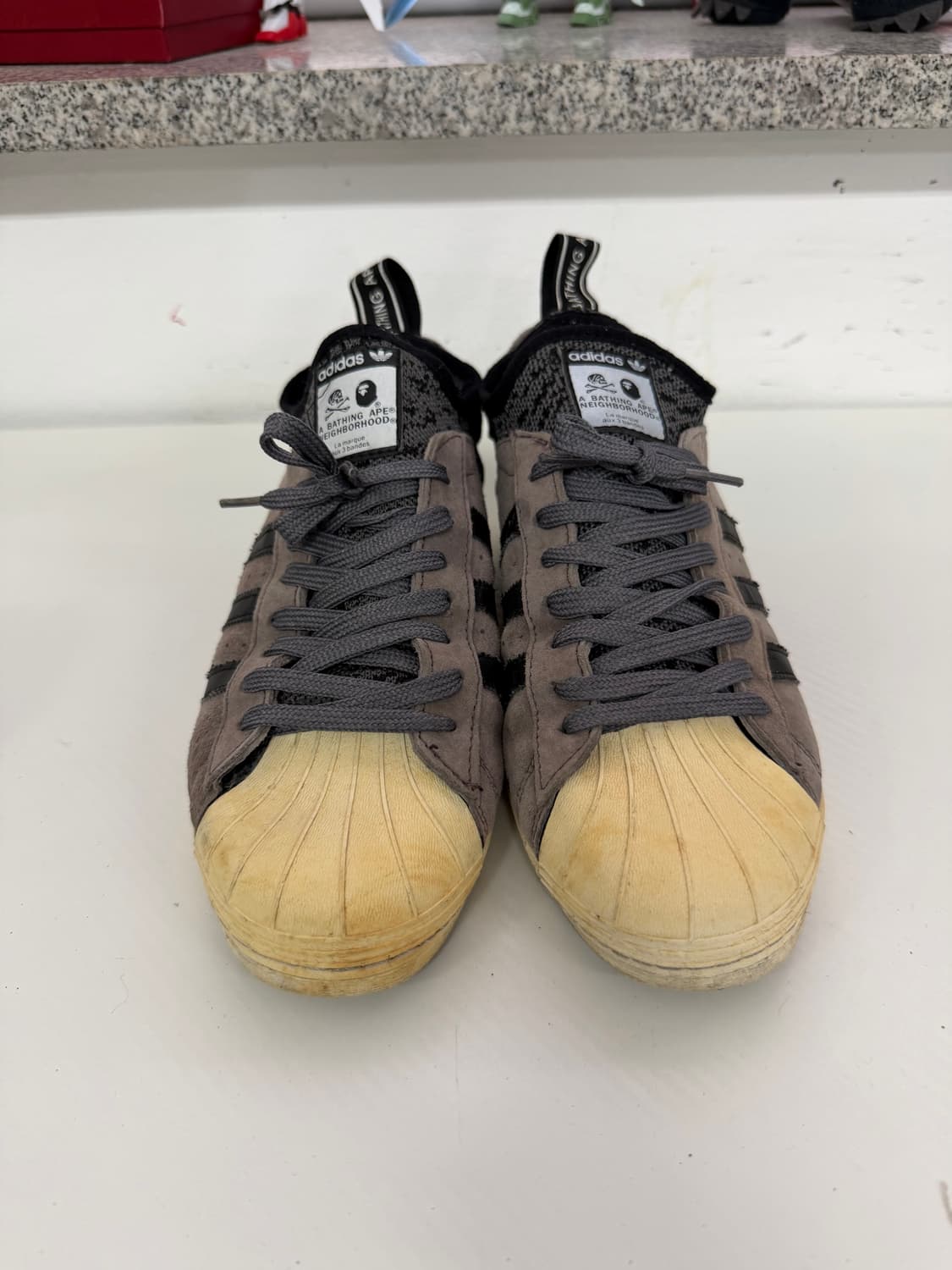 정품) 아디다스 x 베이프 x 네이버후드 슈퍼스타 265 상품이미지1