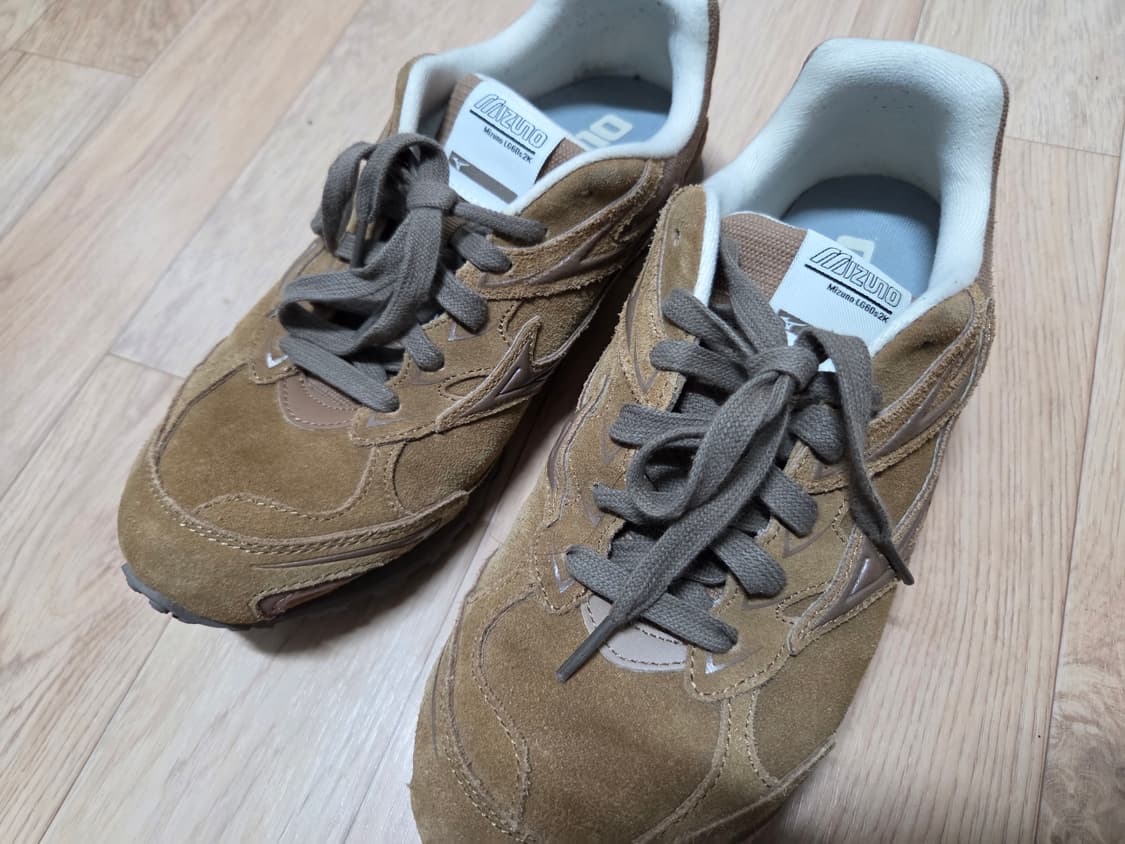 미즈노 LG 60S 2K 브라운 255 팝니다 상품이미지2