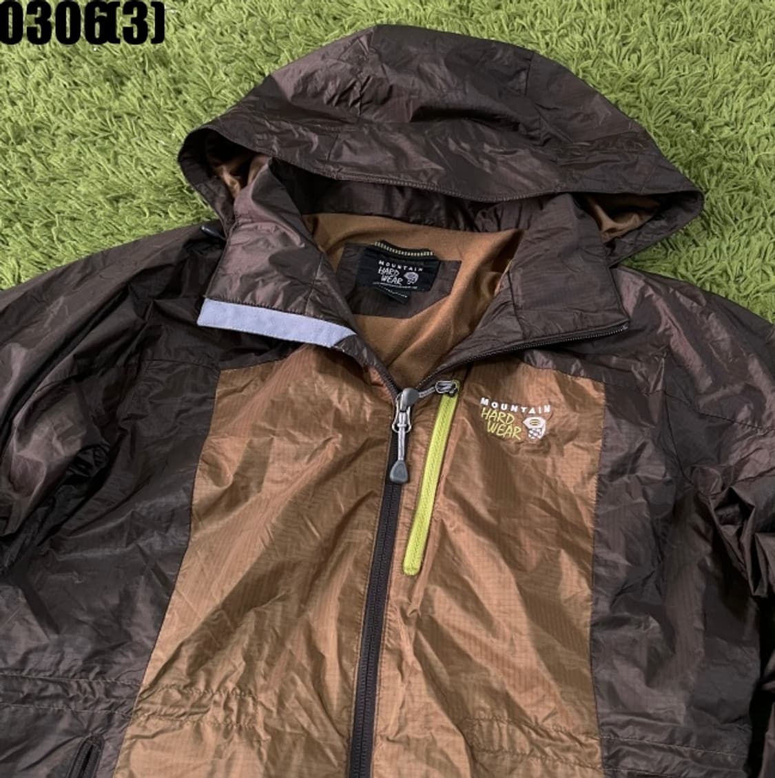 마운틴하드웨어 자켓 상품이미지2