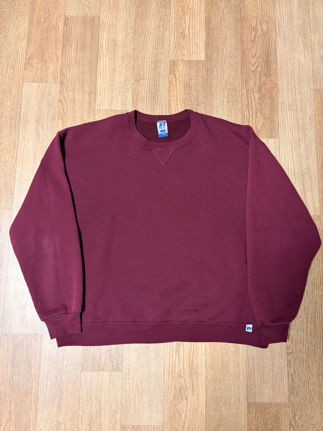 러셀 에슬레틱 버건디 맨투맨 상품이미지1