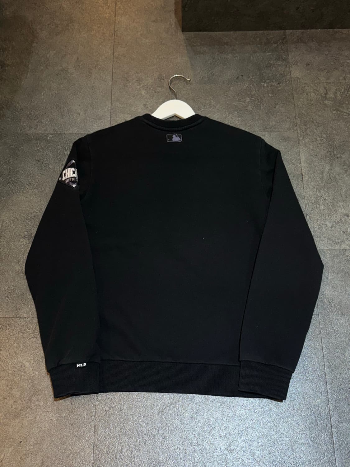 MLB 블랙 빅로고 맨투맨 95 상품이미지3