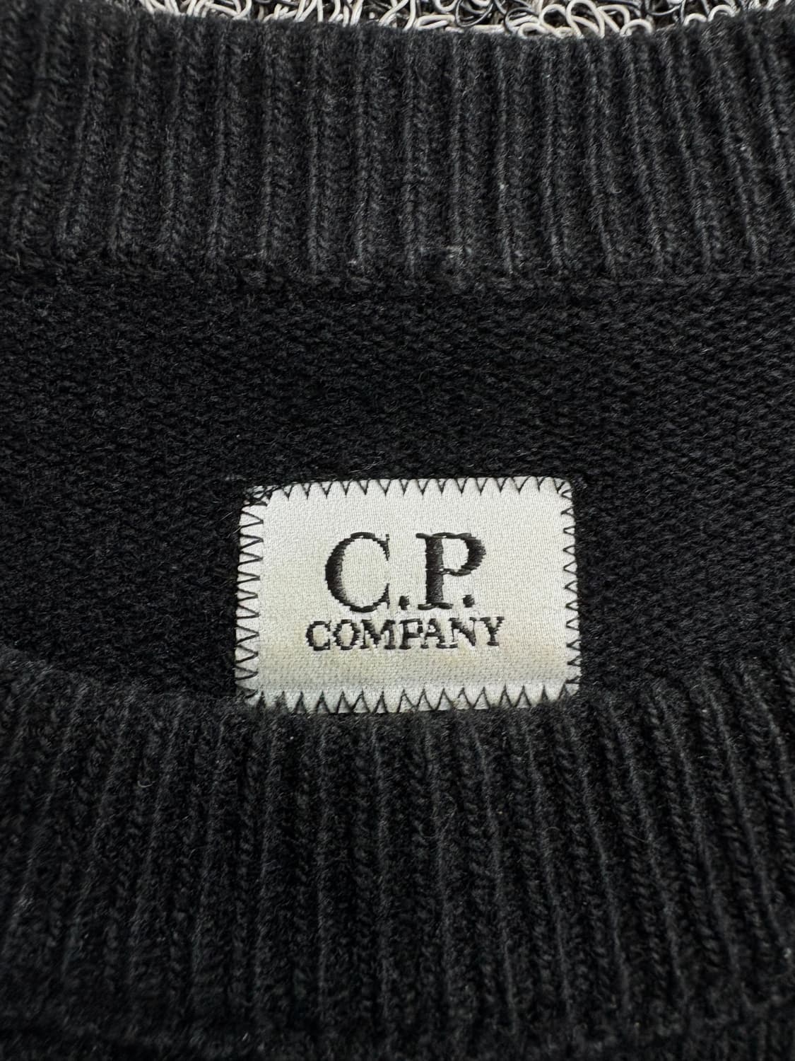 CP 컴퍼니 고글 와펜 램스울 크루넥 맨투맨 3910 상품이미지5