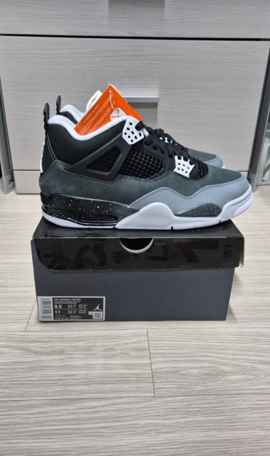 [275, 새제품] 조던4 피어 (GD 착용) 상품이미지1