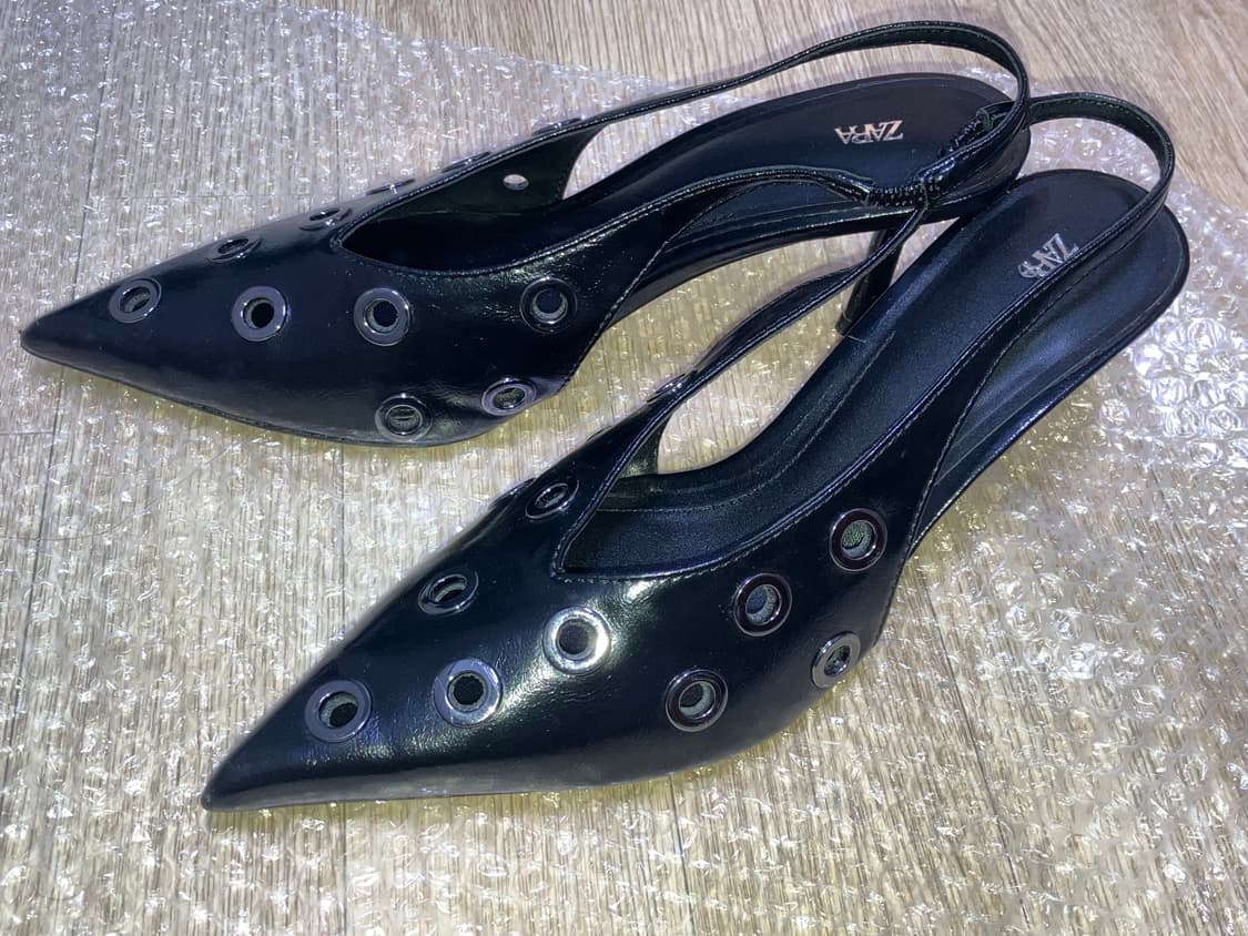 ZARA 가죽 버튼 홀 백리스 슈즈 상품이미지4