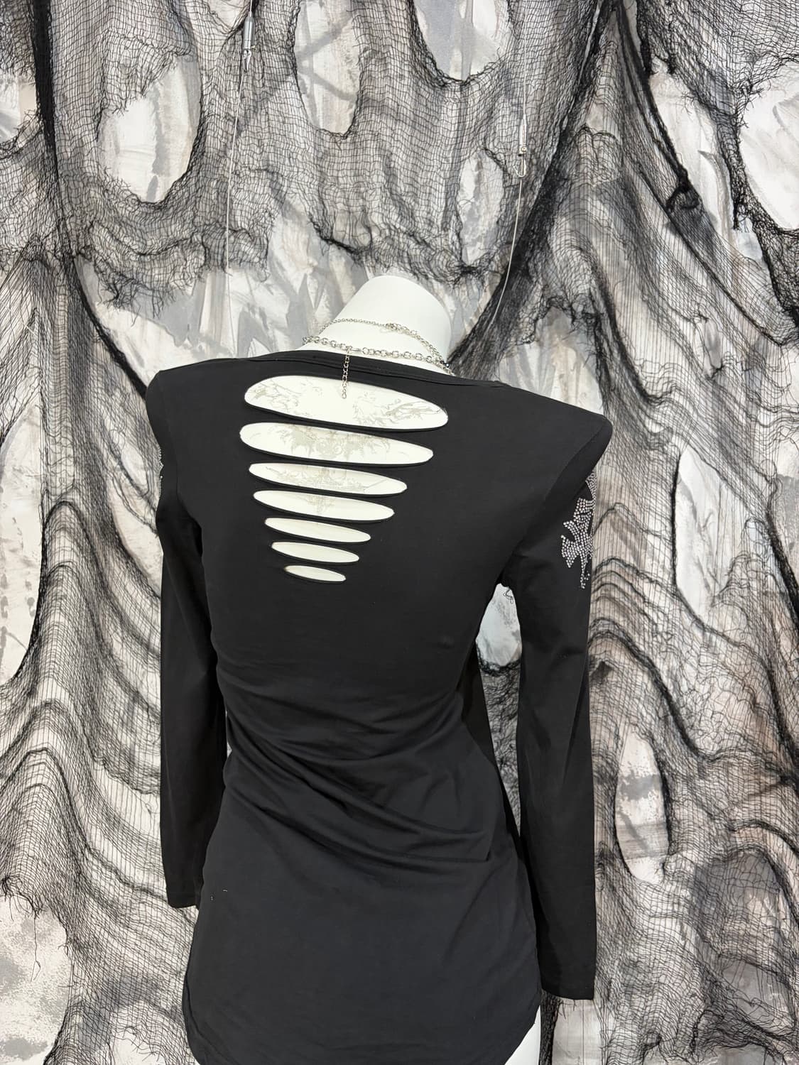 Gothic cubic cross back damage sleeve 상품이미지10