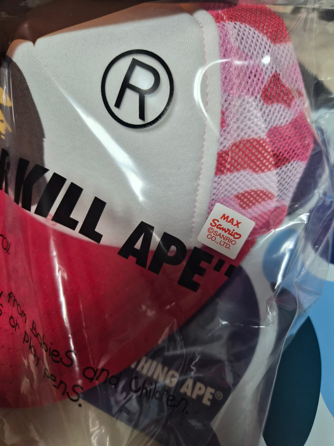 베이프 정품 산리오 콜라보 키티 에이프 헤드 메쉬캡 상품이미지3