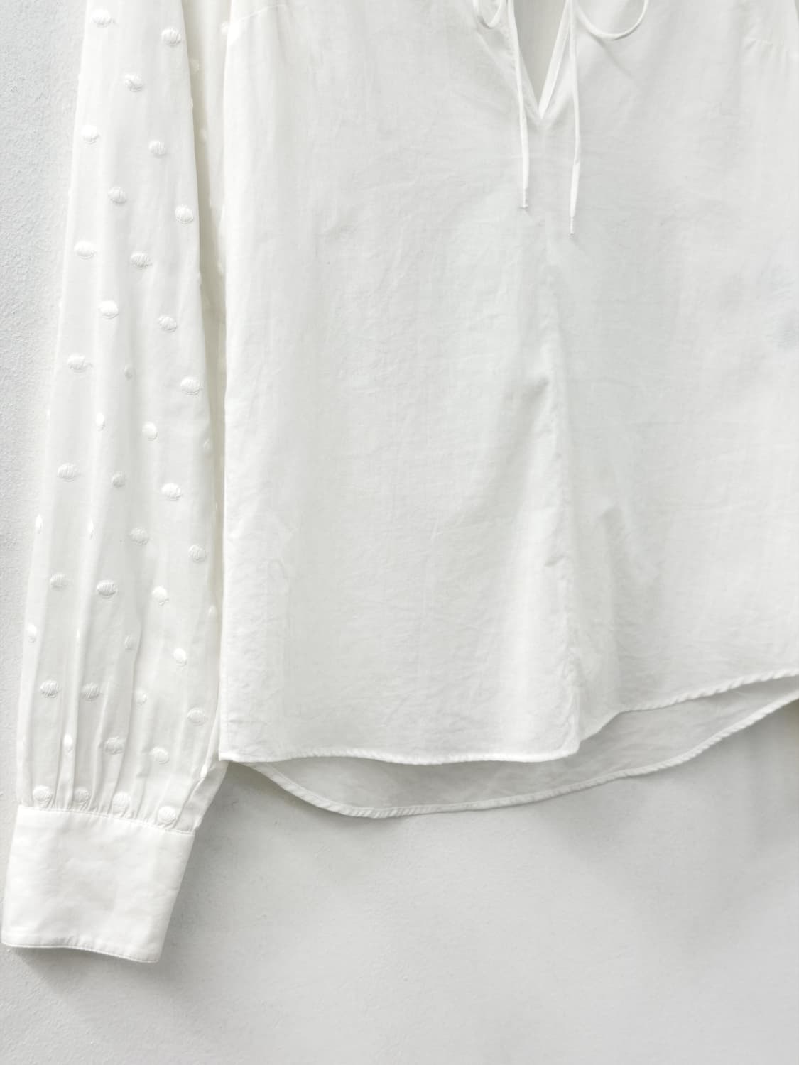 끌로에 레이스 프릴 블라우스 상품이미지3