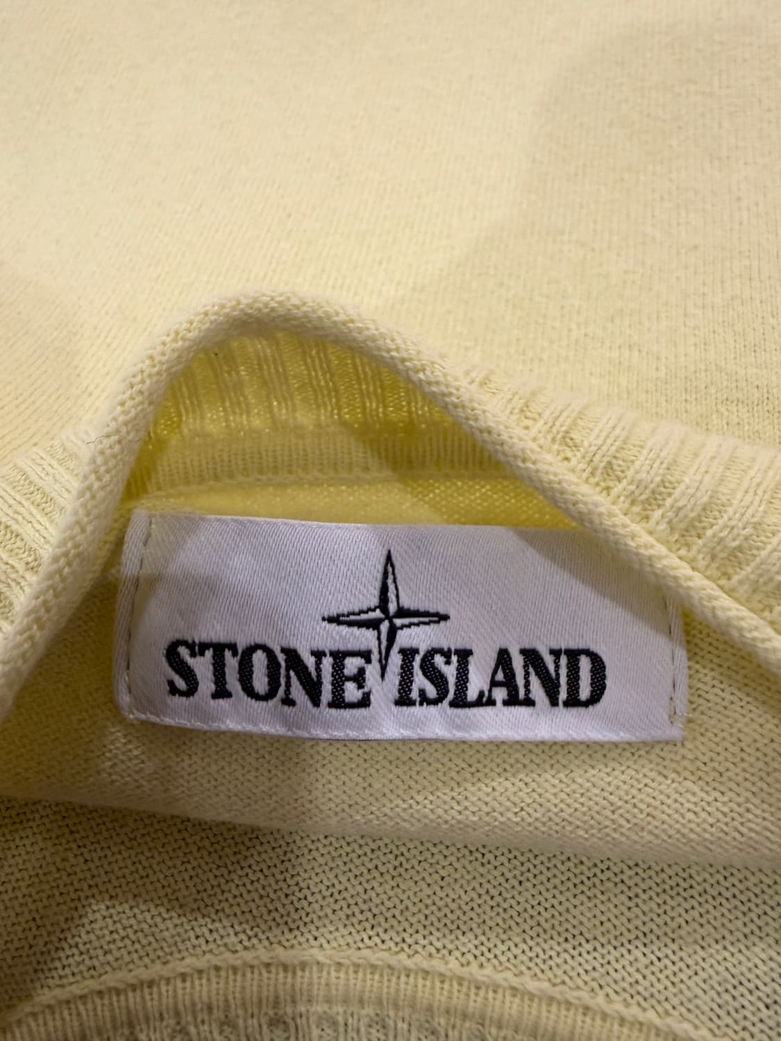 스톤아일랜드 와펜 패치 레몬 니트 상품이미지5