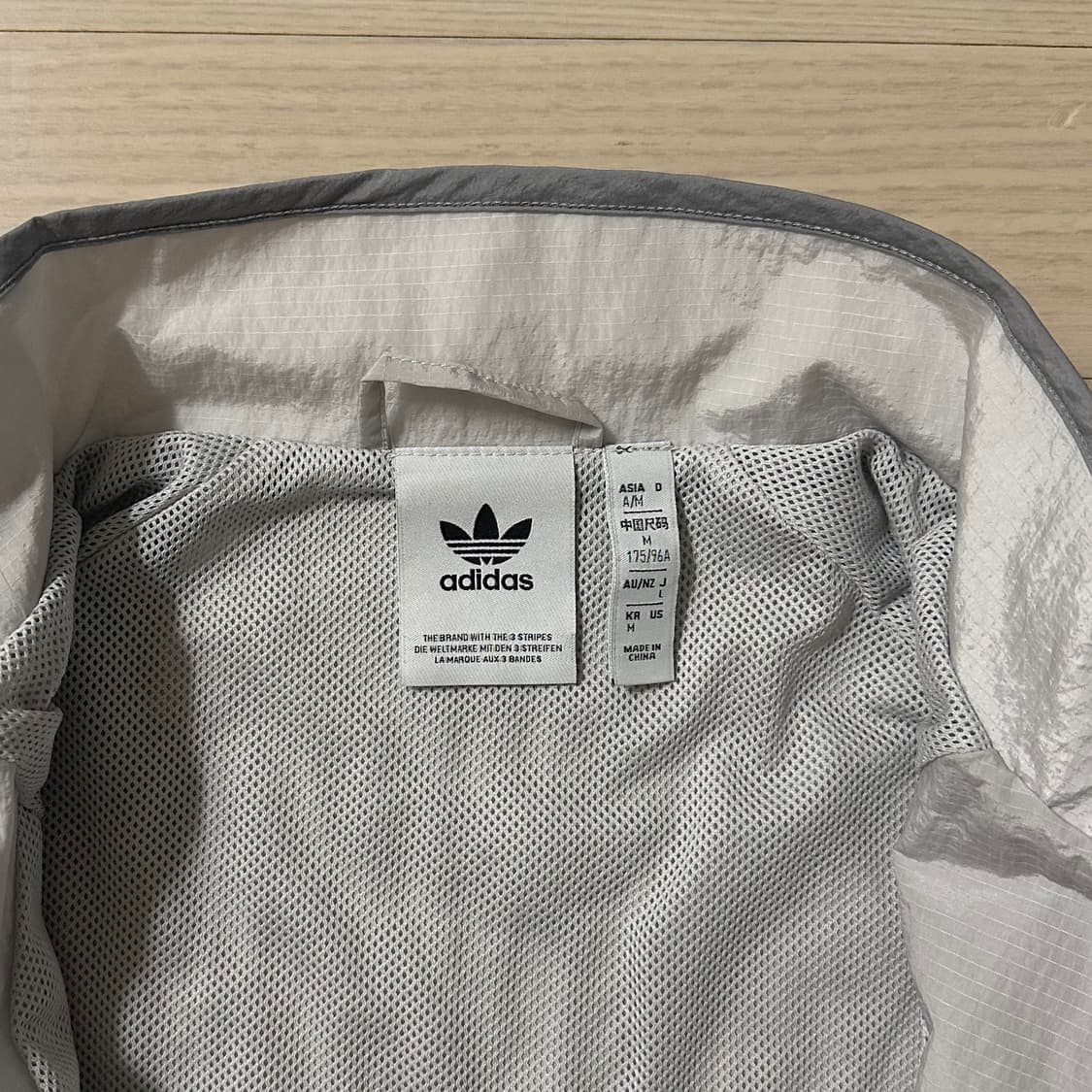 (새상품) 아디다스 바람막이 아디컬러 2000s 우븐 트랙탑 상품이미지3