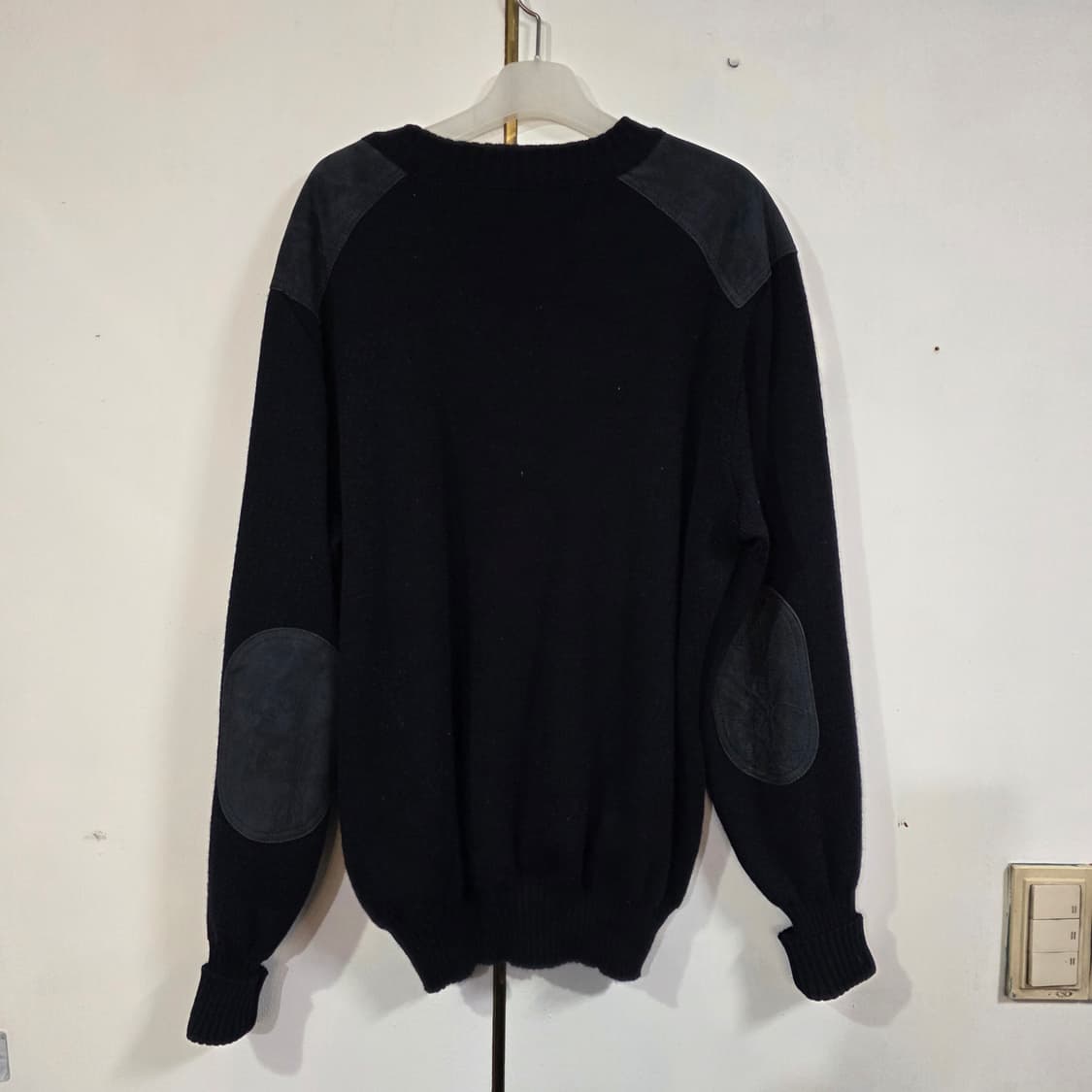 버버리 네이비 기마로고 엘보우 패치 코만도 퓨어 울 니트 L 상품이미지2
