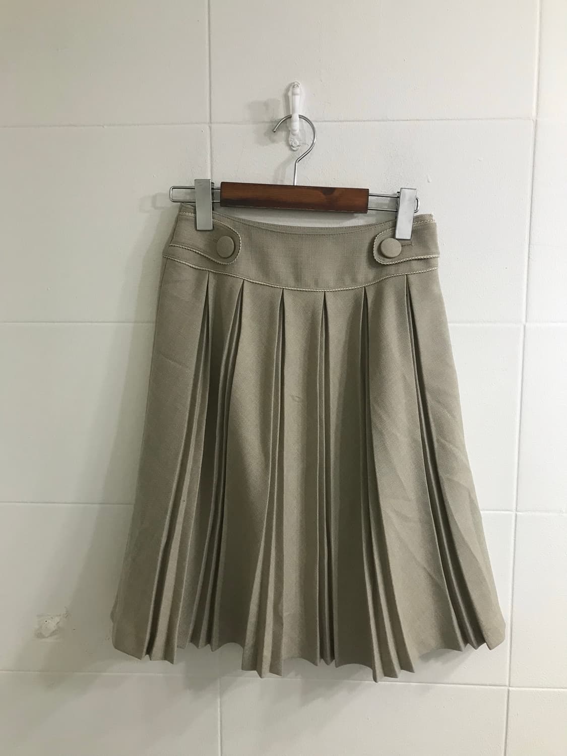 버버리 카키 원피스 버튼 패딩 코디세트 상품이미지7