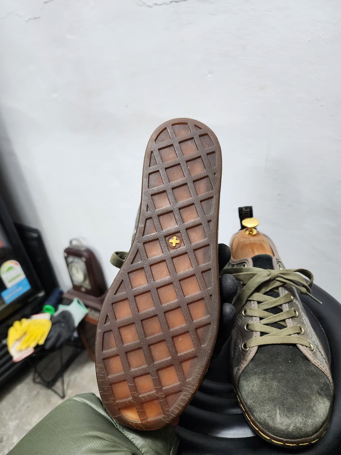 닥터마틴 스웨이드 스니커즈 상품이미지5