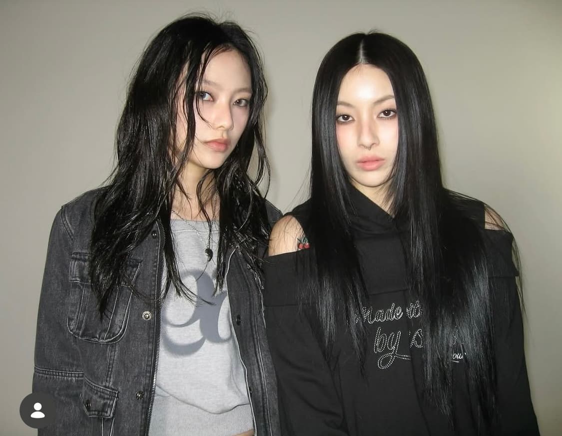 애즈온 키코 오프숄더 후드티 블랙 색상 상품이미지3