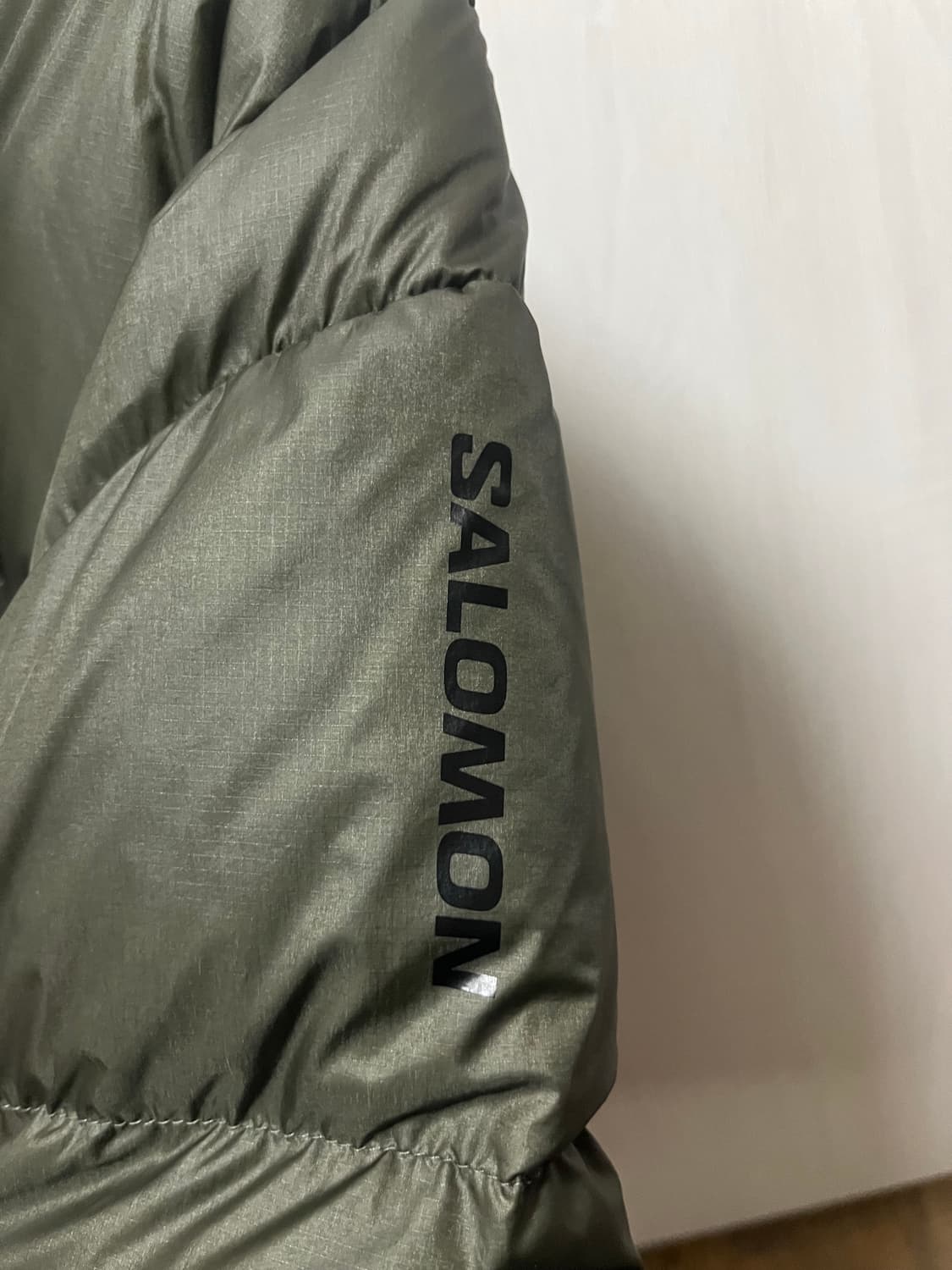 [M] 살로몬 컨투어 구스 다운 패딩 자켓 카키 상품이미지7