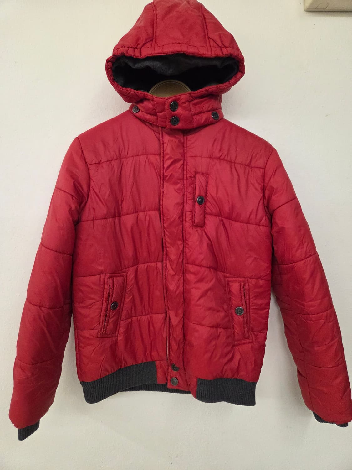 버버리 키즈 레드 패딩 점퍼 12Y/152cm 상품이미지1