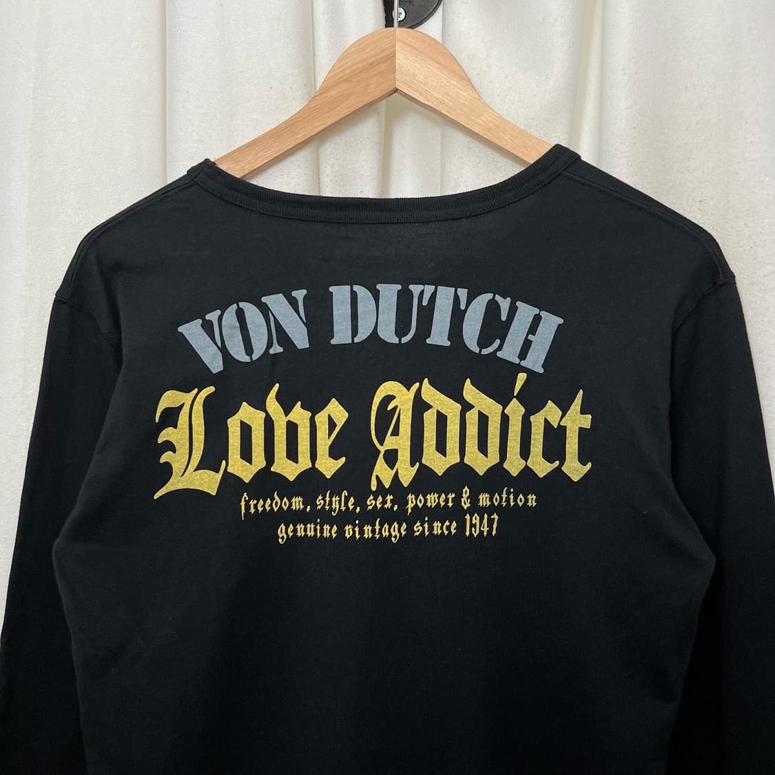 본더치 블랙 옐로우 프린팅 롱슬리브 상품이미지3