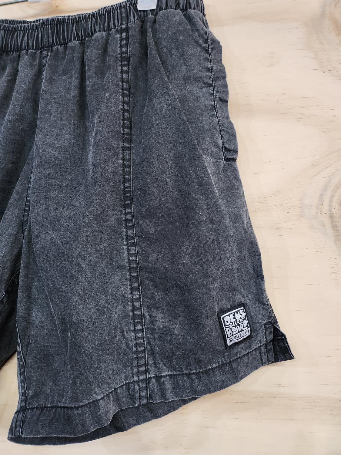 865) 데우스엑스마키나 블랙 워싱 반바지 상품이미지3