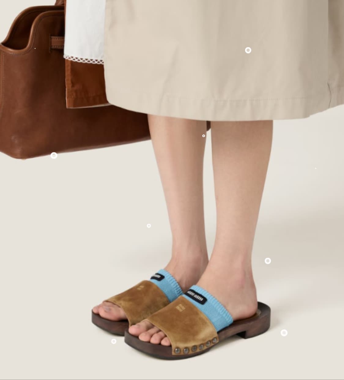 미우미우 25 SS 페이드 스웨이드 클로그 샌들 38 차정원 착용 상품이미지2