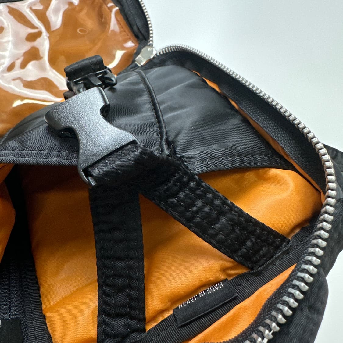 PORTER TANKER SHOULDER BAG 포터 탱커 숄더백 상품이미지10