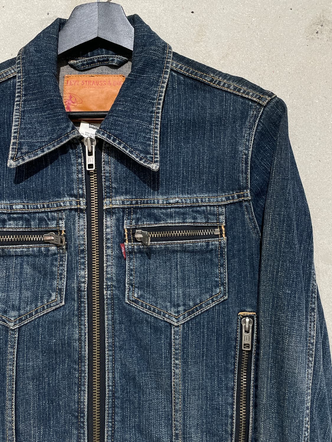 리바이스 진청 집핏 유틸리티 크롭 데님 자켓 상품이미지3