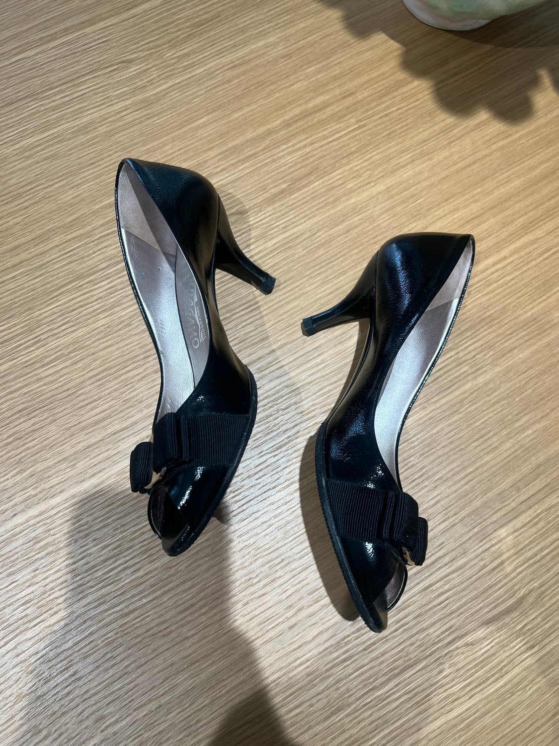 페라가모 바라 오픈토 힐 5.5 상품이미지2