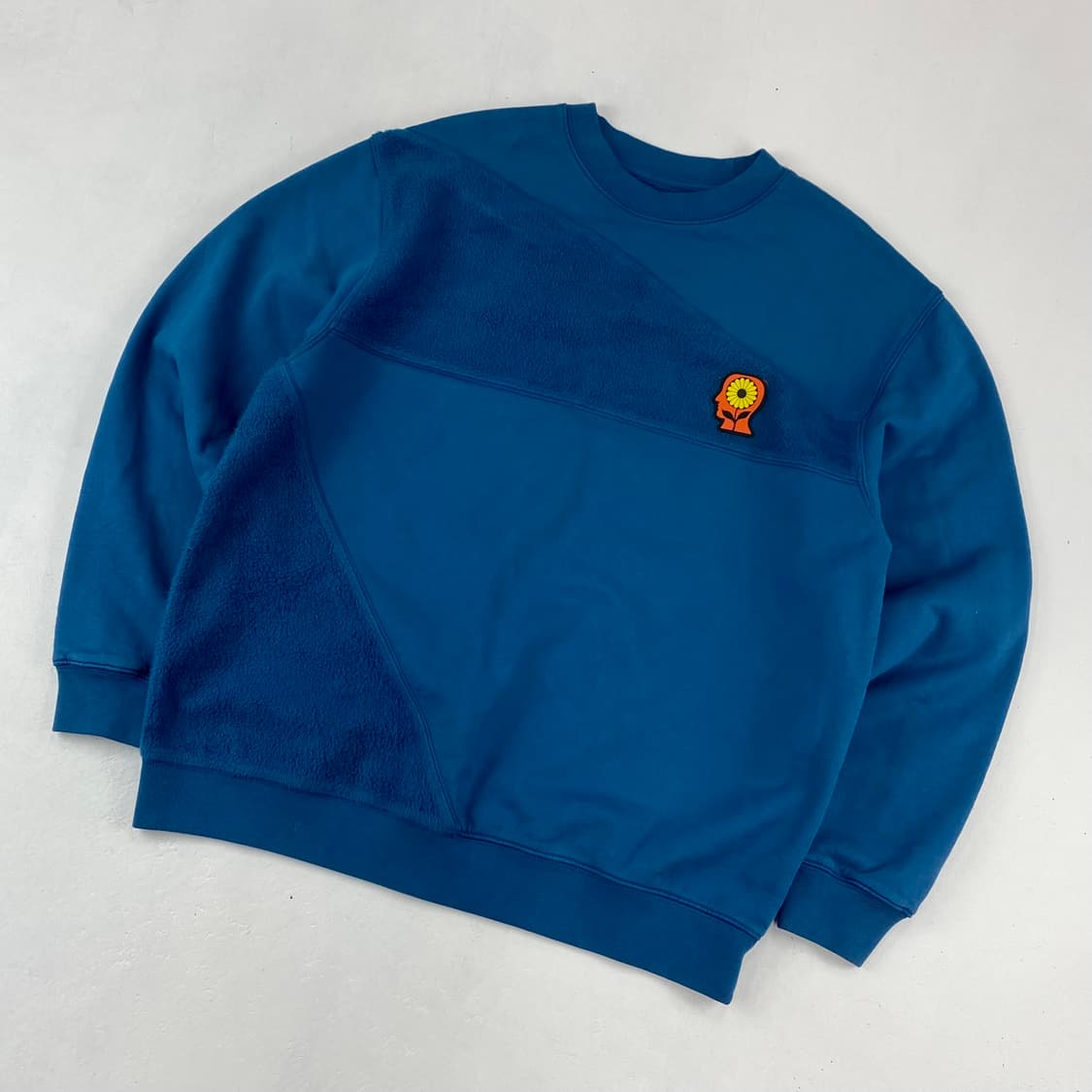 브레인데드 절개 디테일 블루 맨투맨 (95) 상품이미지1