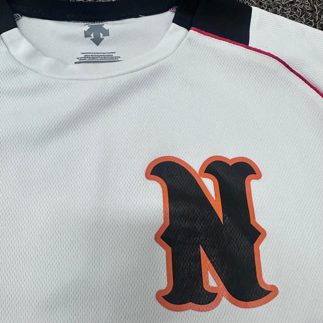 데상트 반팔티셔츠 110(2XL) 상품이미지2