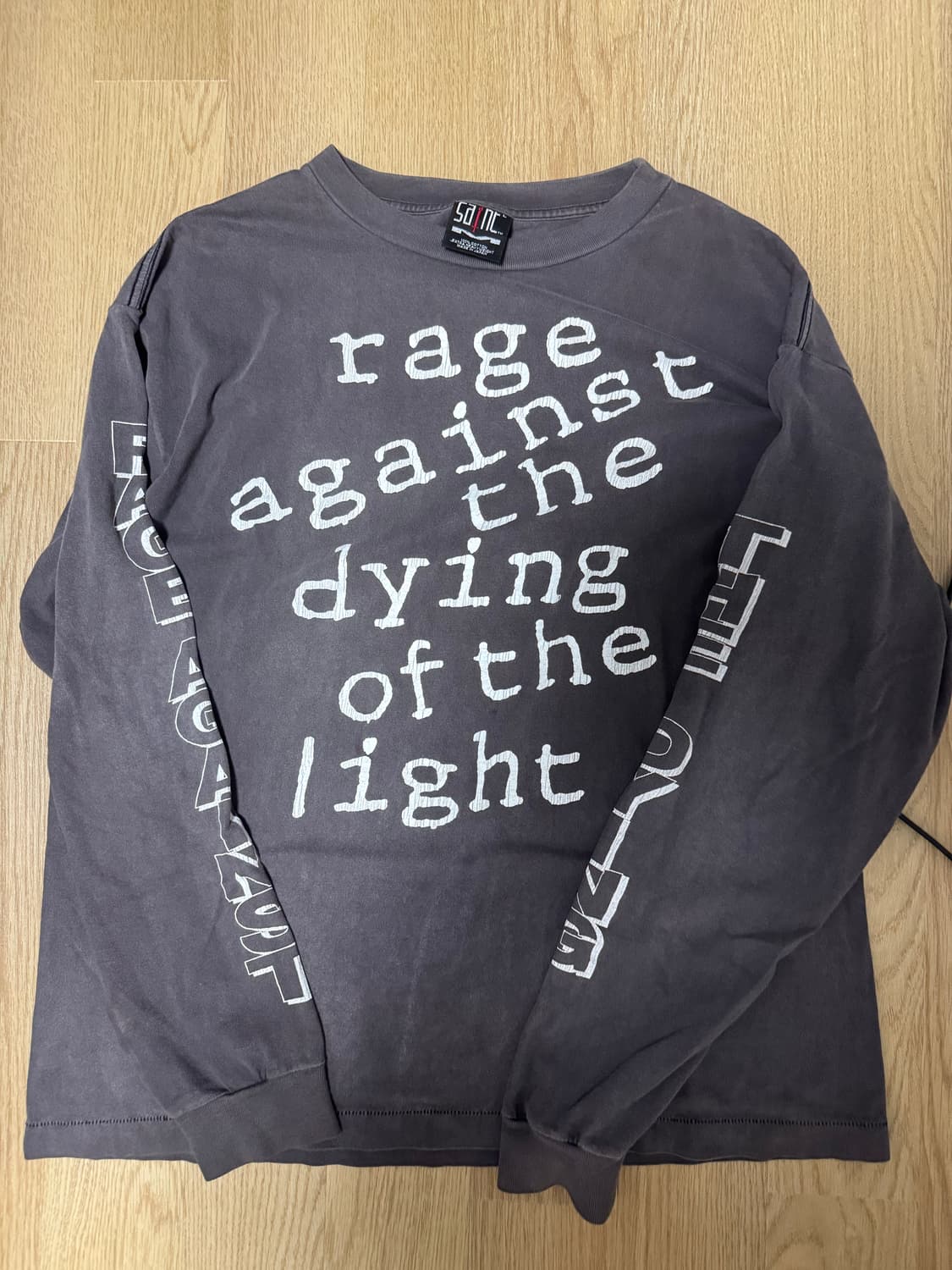 세인트미카엘 롱슬리브 상품이미지1