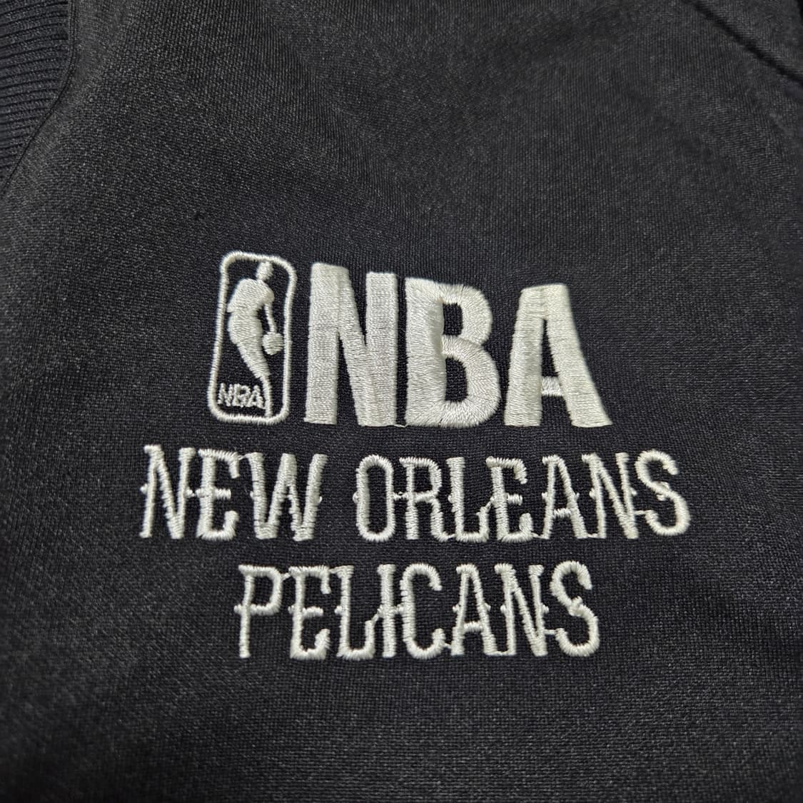 ✨ (만원 빈티지) NBA 뉴올리언스 펠리컨스 후드 블랙 조끼  상품이미지5