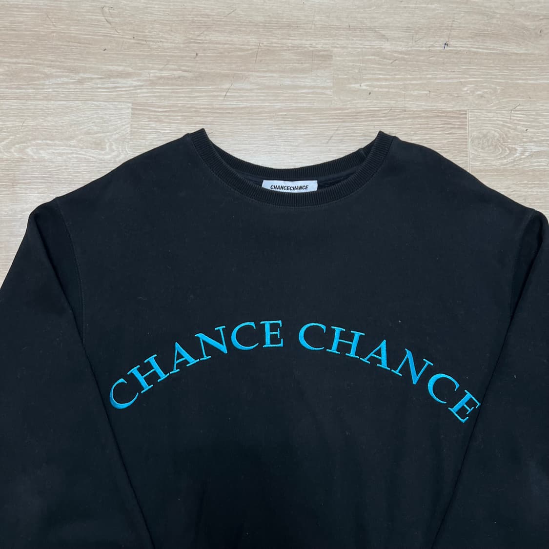 챈스챈스 남여공용 아치 로고 기모 맨투맨 크루넥 티셔츠 [블랙] M/95 상품이미지2