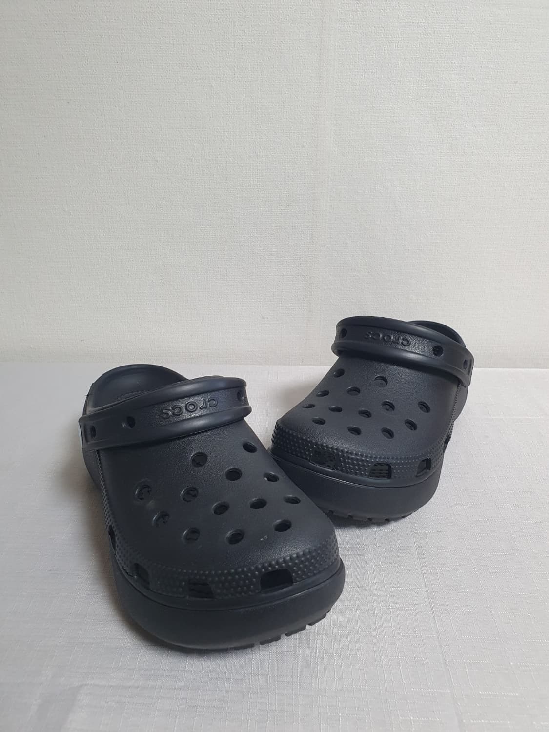 크록스 클래식 플랫폼 클로그 블랙 220mm 상품이미지6