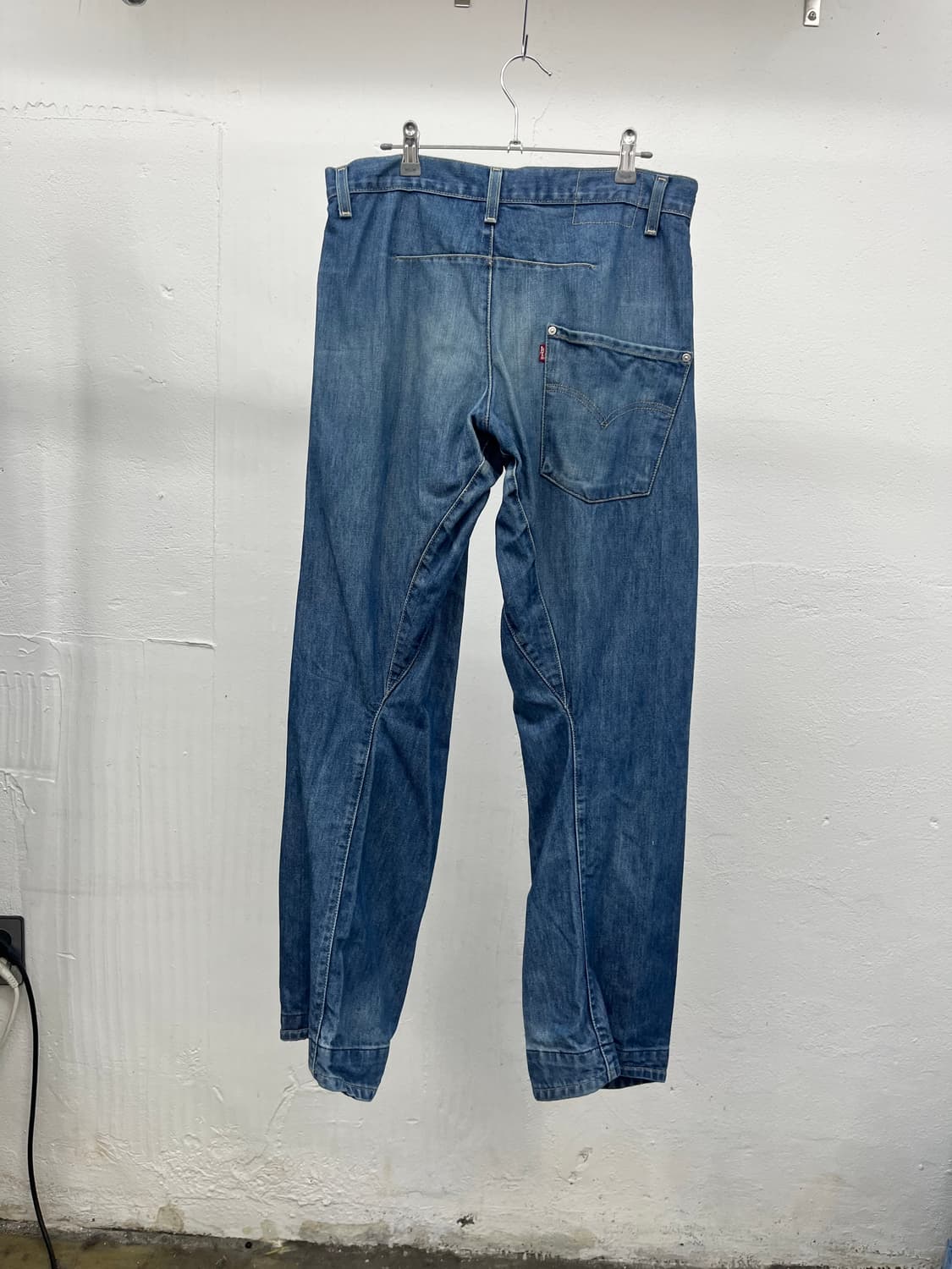 [32] LEVIS ENGINERRED 1ST  CURVED JEANS 상품이미지3