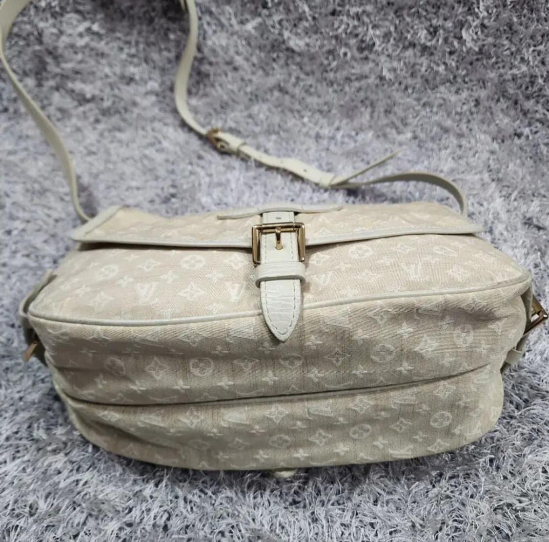 루이비통 미니린 소뮈르 크로스백 상품이미지4