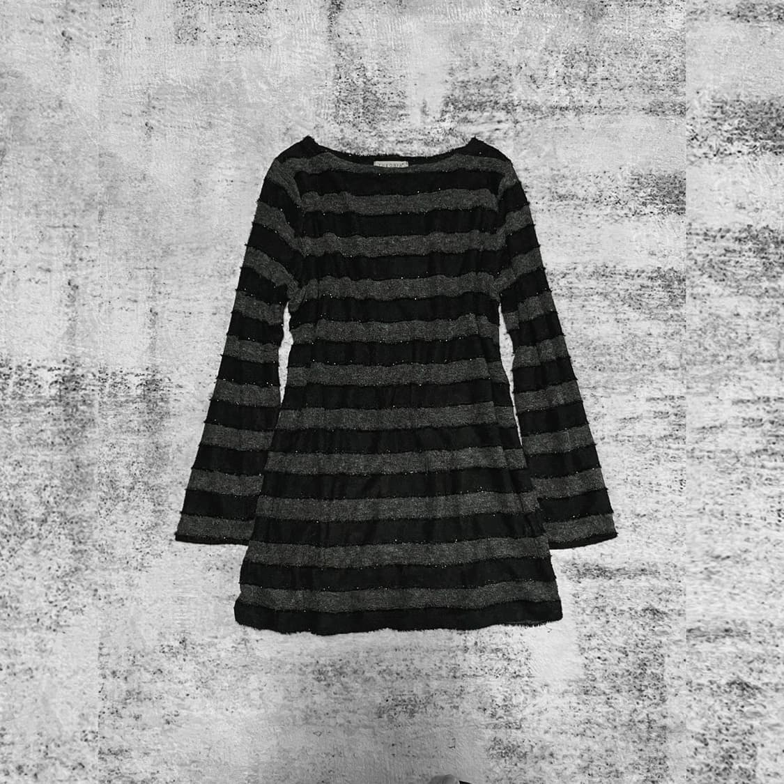 (theoria)NANAst grunge long-sleeve 상품이미지1