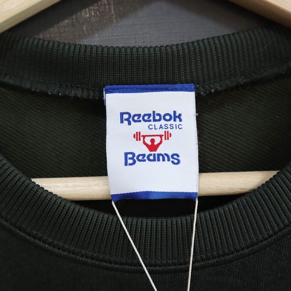 리복x빔즈 원포켓 맨투맨 상품이미지5