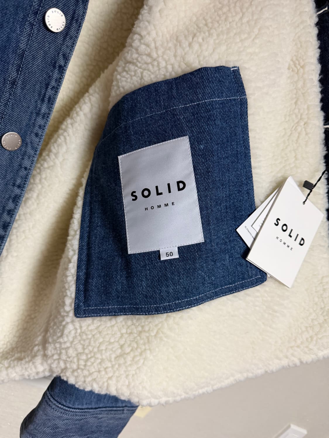 솔리드옴므 24fw 디태처블 시어링 데님 자켓 상품이미지9