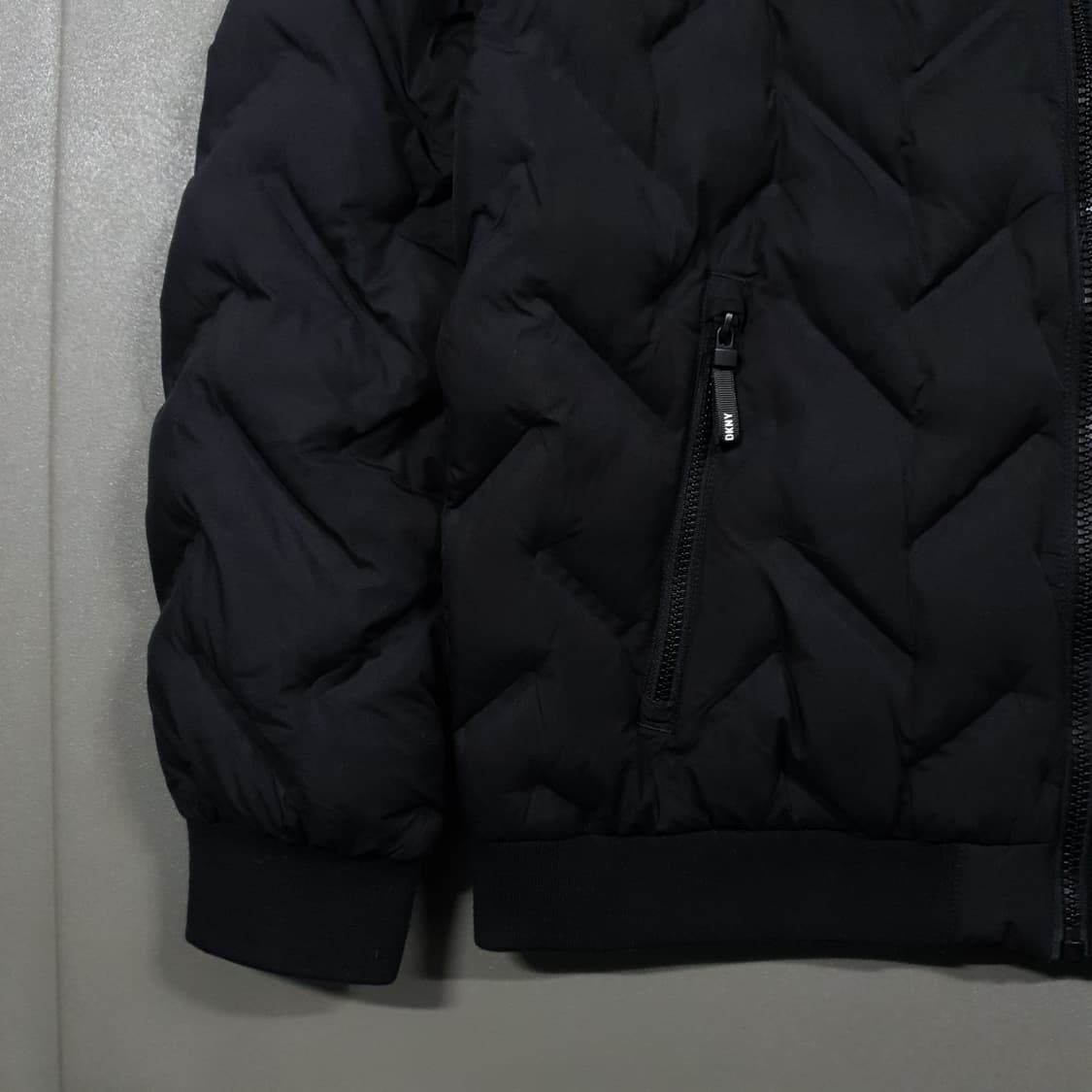실측 XL) DKNY 울트라로프트 퀼팅 패딩 점퍼 블랙 상품이미지4