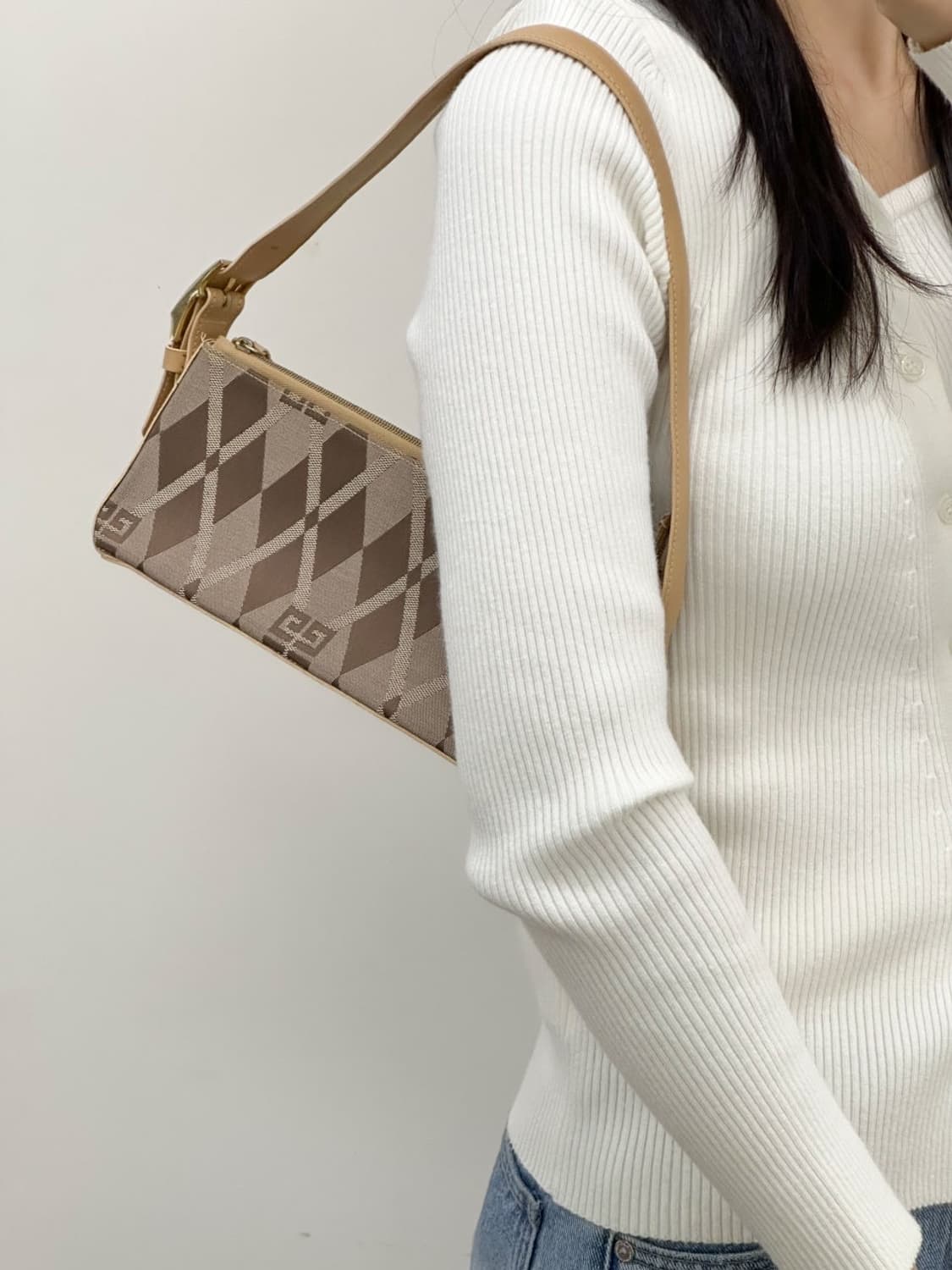 givenchy / 지방시 베이지 로고 숄더백  상품이미지10