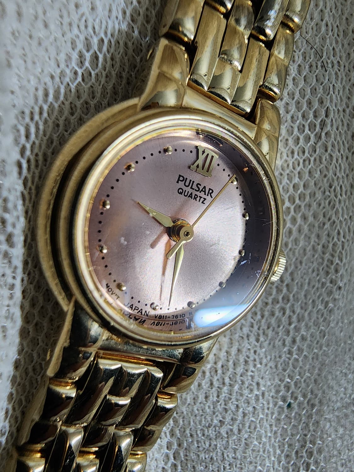 Pulsar 펄사  쿼츠 금장 여성 시계 상품이미지8