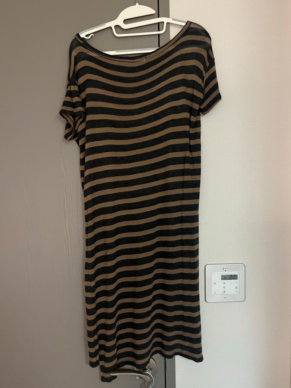 알렉산더왕 스트라이프 원피스 티셔츠 상품이미지3