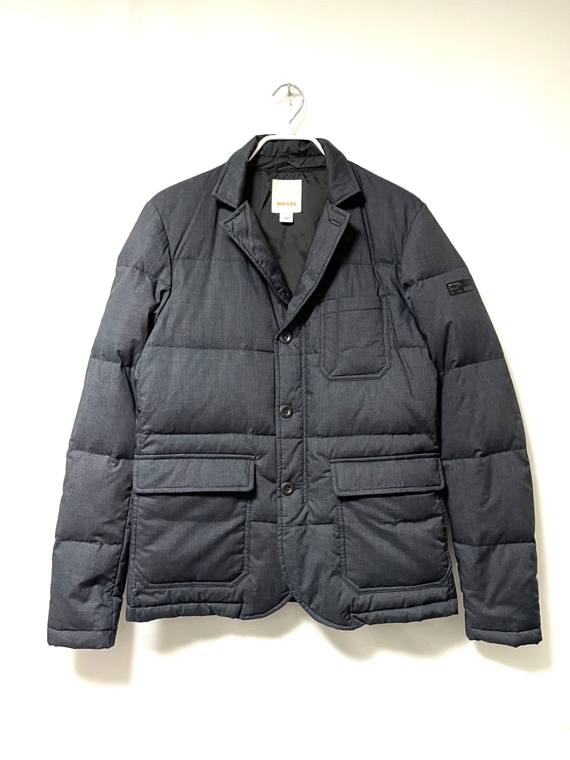 DIESEL 디젤 남성 덕다운 쓰리포켓 패디드 자켓 M _ 차콜 상품이미지1